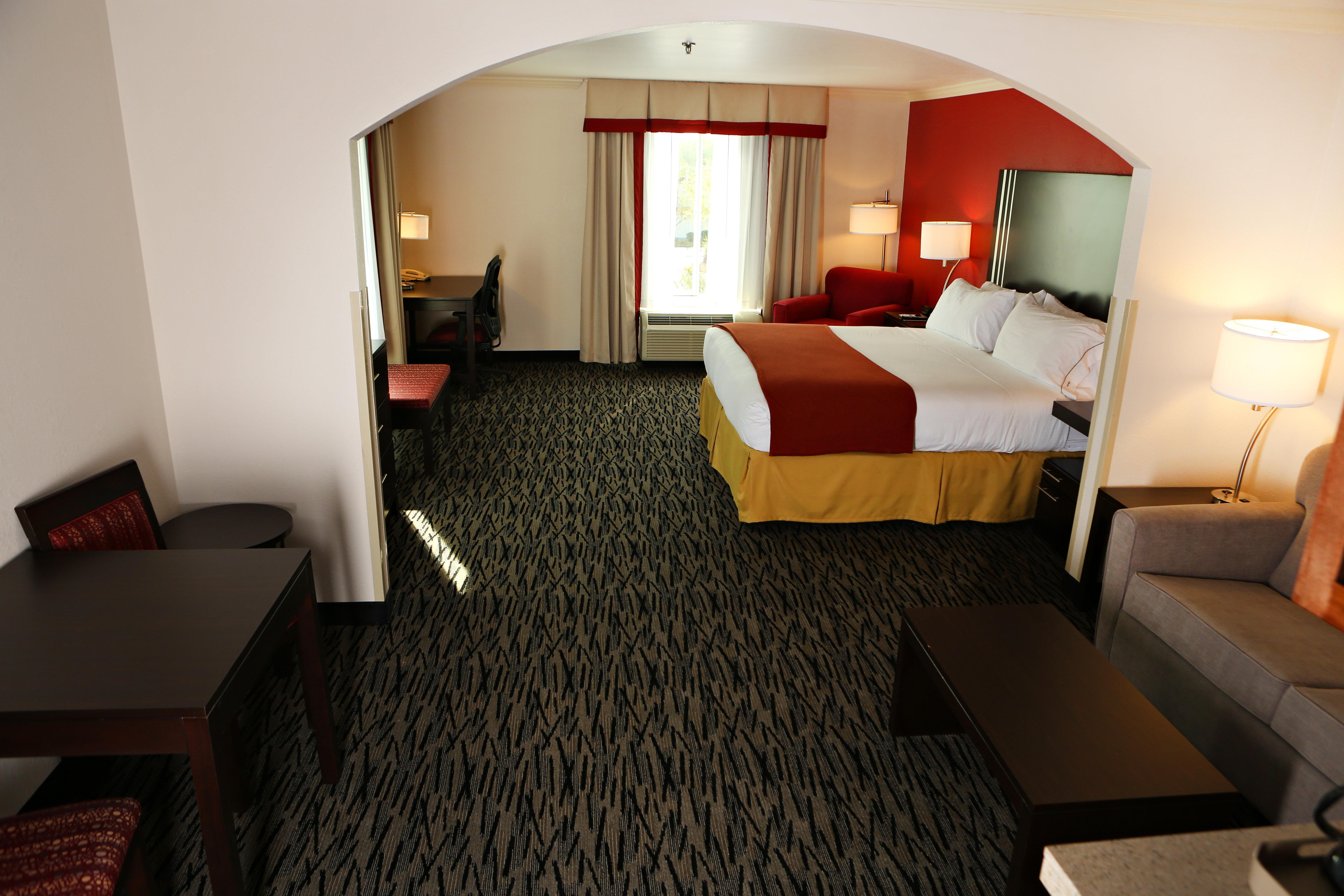 Holiday Inn Express Hotel & Suites - Sumter By Ihg Zewnętrze zdjęcie