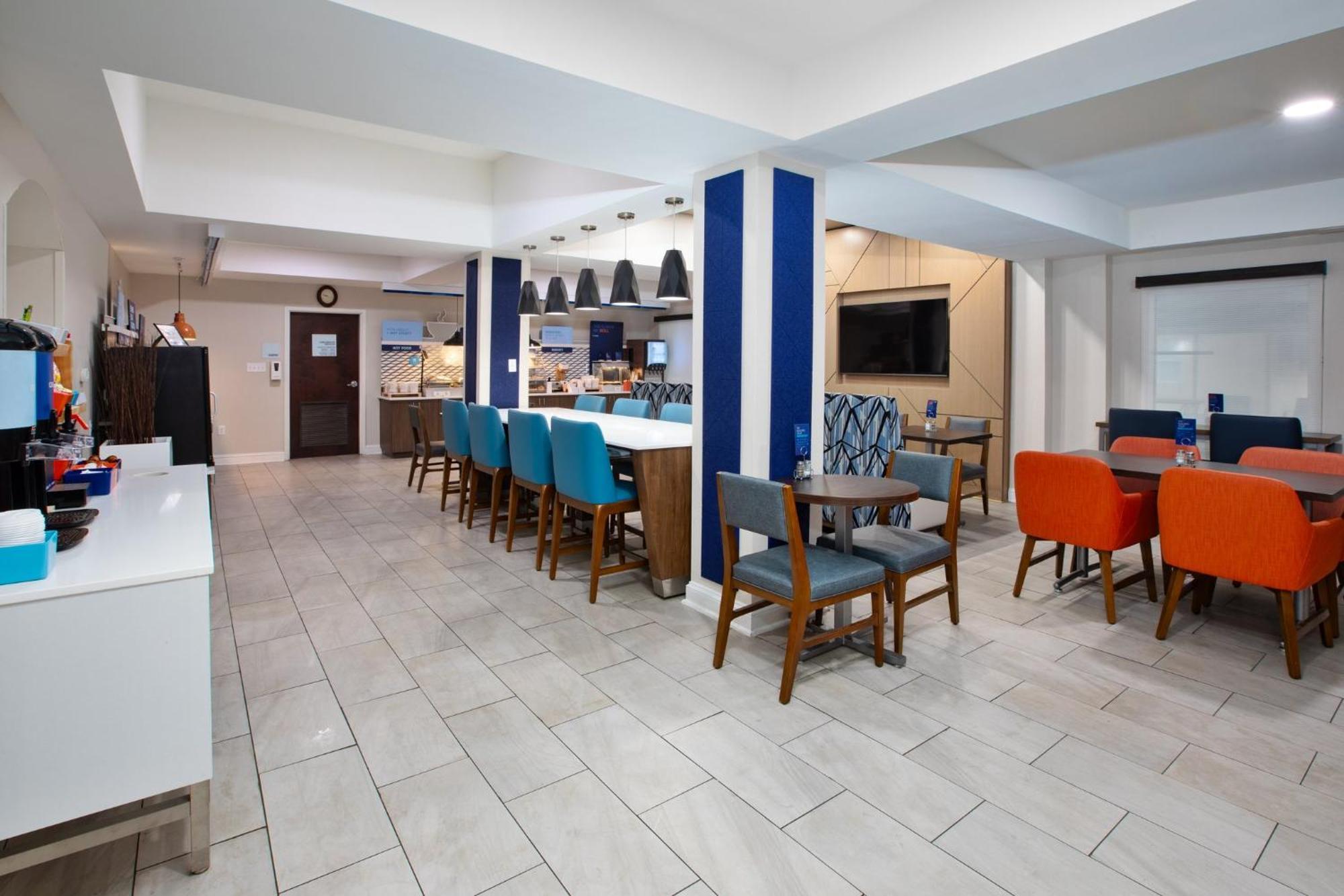 Holiday Inn Express Hotel & Suites - Sumter By Ihg Zewnętrze zdjęcie