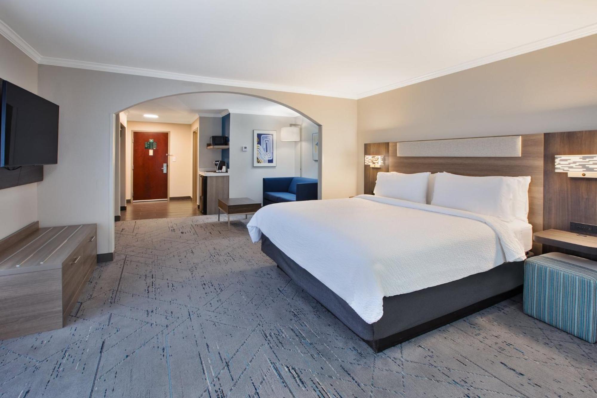 Holiday Inn Express Hotel & Suites - Sumter By Ihg Zewnętrze zdjęcie